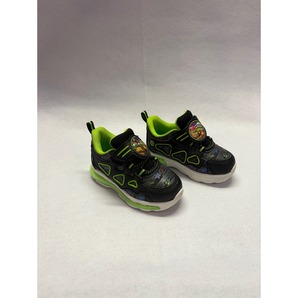 Teenage Mutant Ninja Turtles Mutant Mayhem Light Up Sneakers Black Green size 7